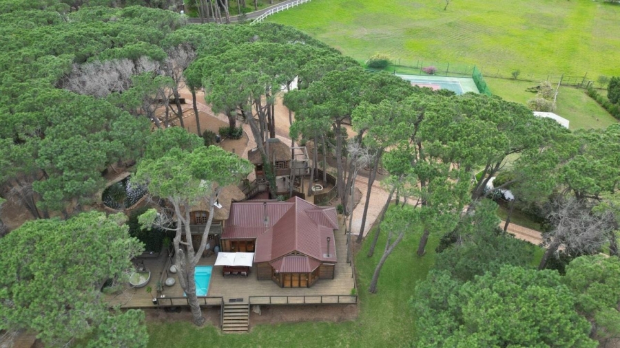 5 Bedroom Property for Sale in Somerset West Rural Western Cape